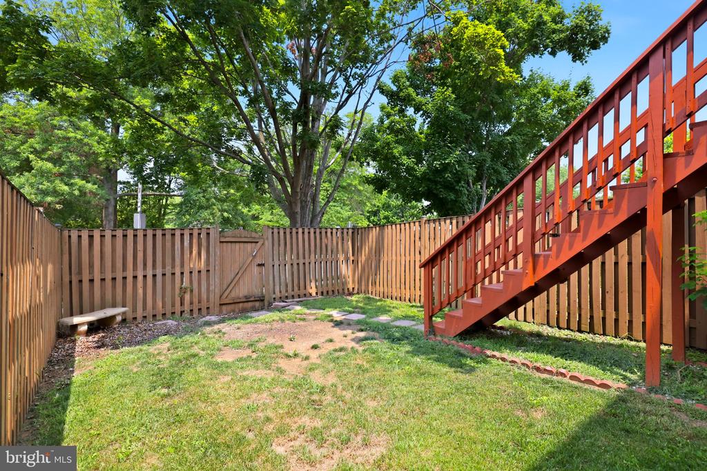 806 E VANDERBILT TERRACE SE