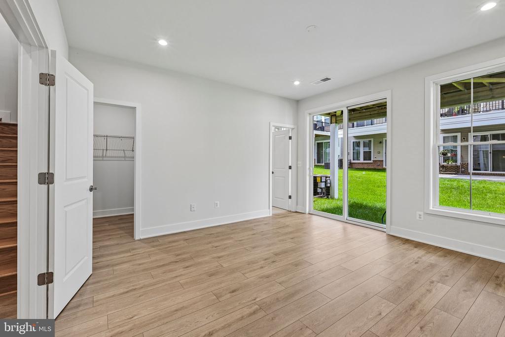 42198 SHINING STAR SQUARE Unit: HOMESITE 4534