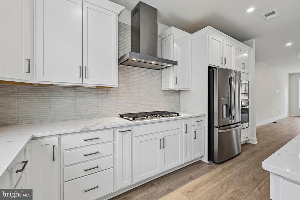 42198 SHINING STAR SQUARE Unit: HOMESITE 4534