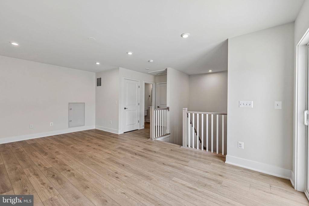 42198 SHINING STAR SQUARE Unit: HOMESITE 4534