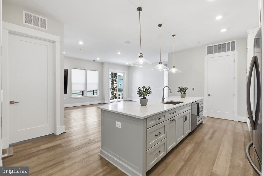 23650 HAVELOCK WALK TERRACE Unit: 407