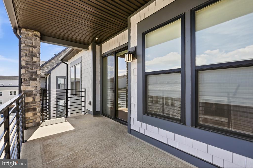 23650 HAVELOCK WALK TERRACE Unit: 407