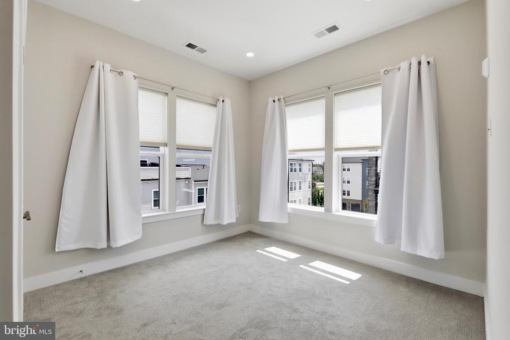23650 HAVELOCK WALK TERRACE Unit: 407
