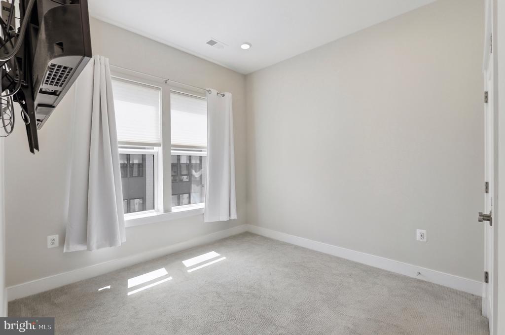 23650 HAVELOCK WALK TERRACE Unit: 407
