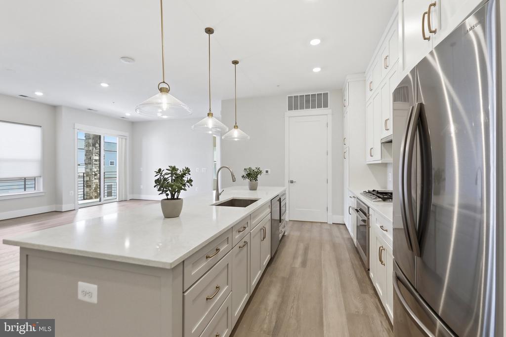 23650 HAVELOCK WALK TERRACE Unit: 407