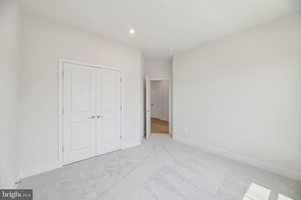 42223 PICASSO SQUARE Unit: HOMESITE 4332