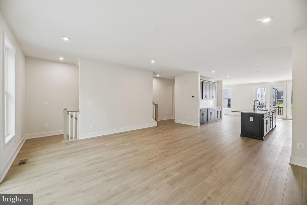42223 PICASSO SQUARE Unit: HOMESITE 4332