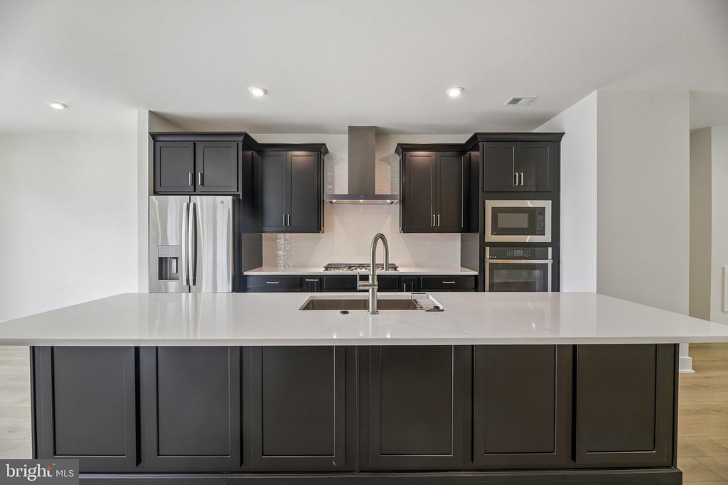 42223 PICASSO SQUARE Unit: HOMESITE 4332