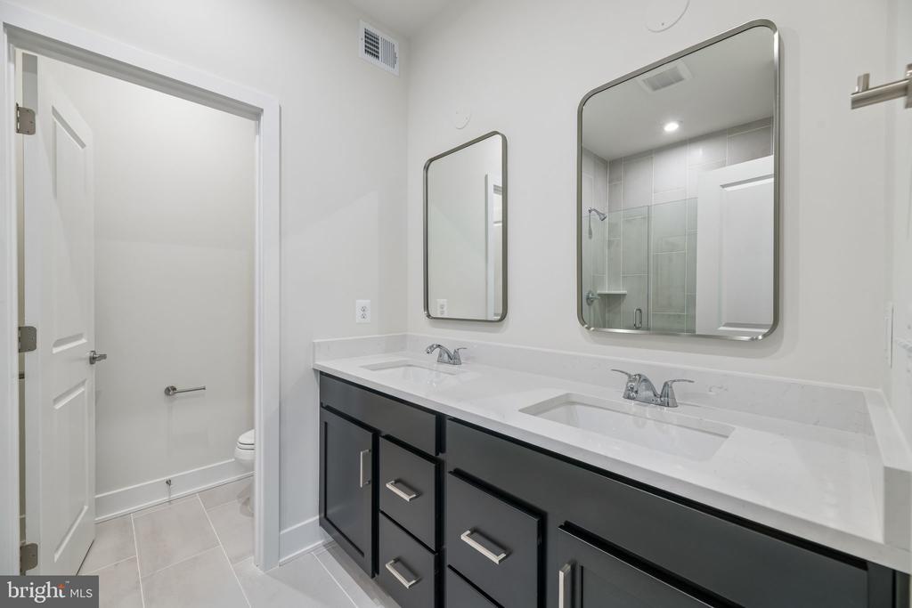 42223 PICASSO SQUARE Unit: HOMESITE 4332