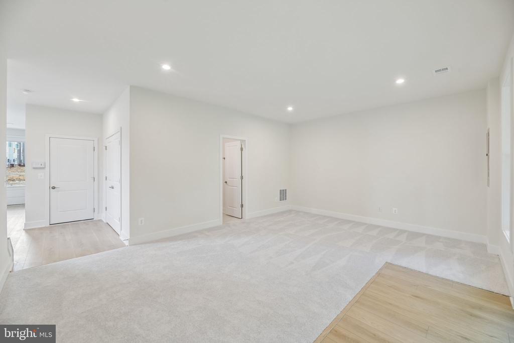 42223 PICASSO SQUARE Unit: HOMESITE 4332