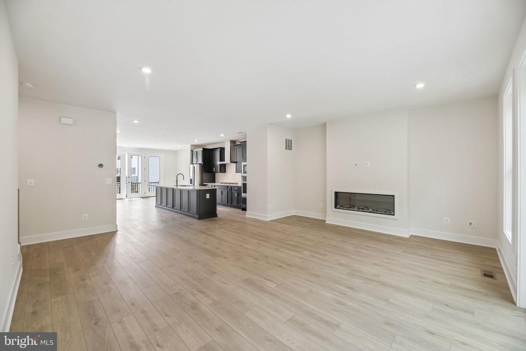 42223 PICASSO SQUARE Unit: HOMESITE 4332