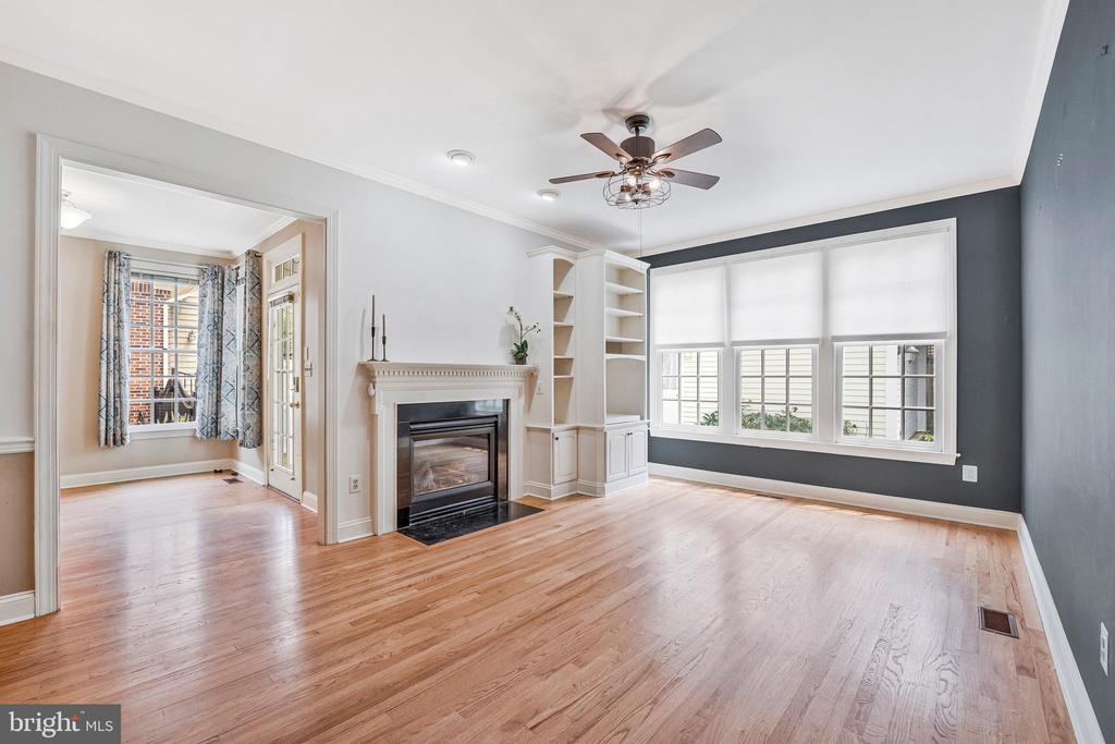 10 MEMORIAL DRIVE NW