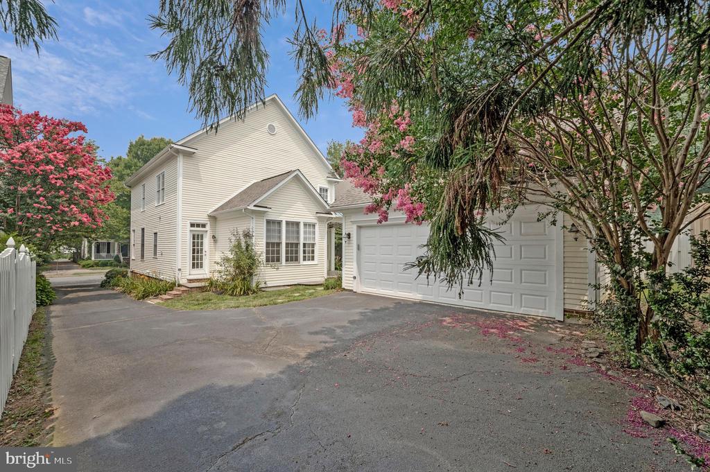 10 MEMORIAL DRIVE NW