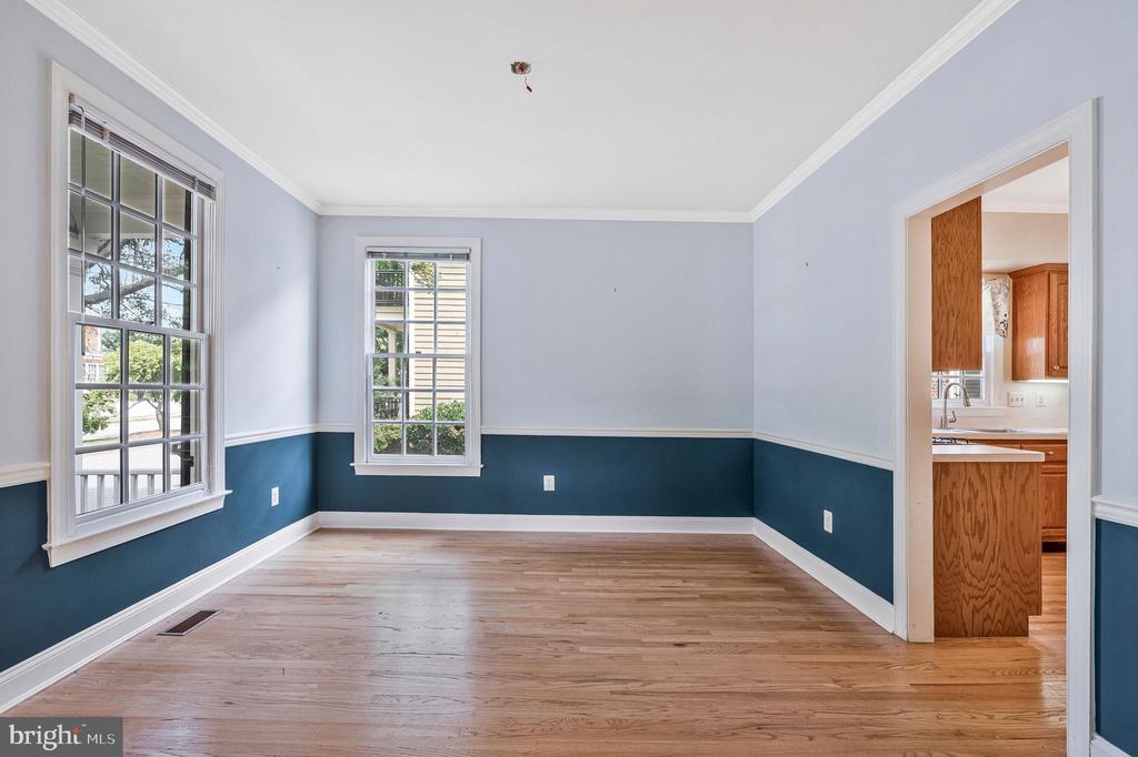10 MEMORIAL DRIVE NW