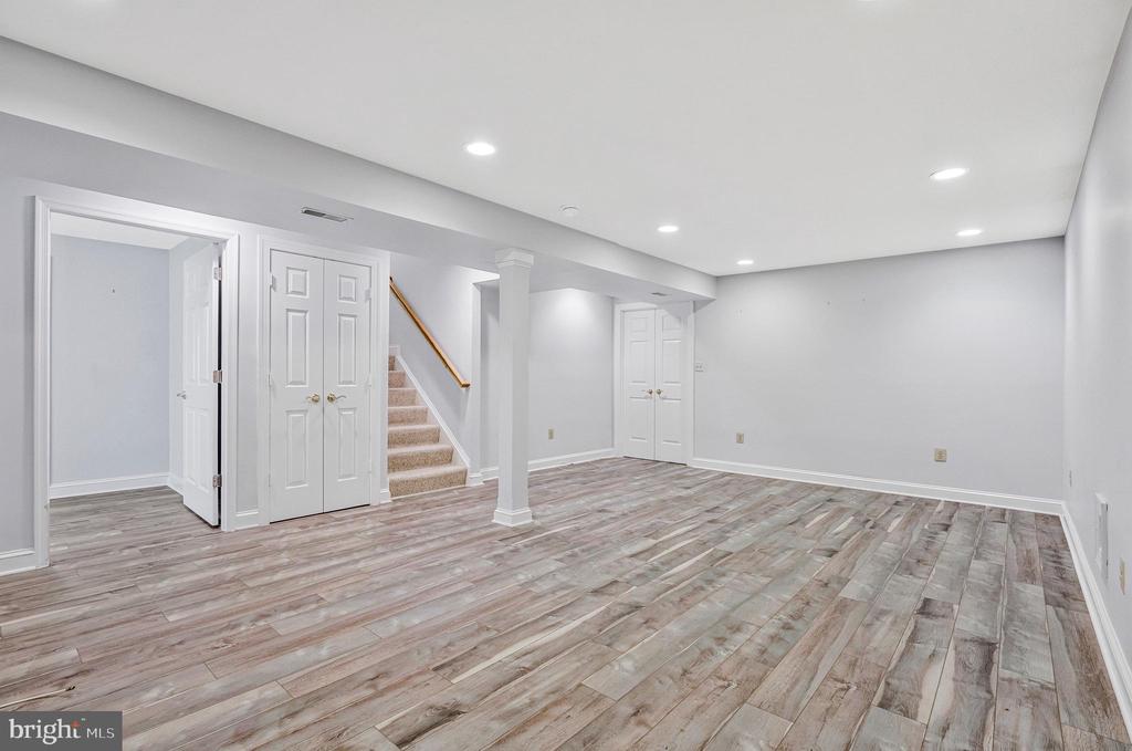 10 MEMORIAL DRIVE NW