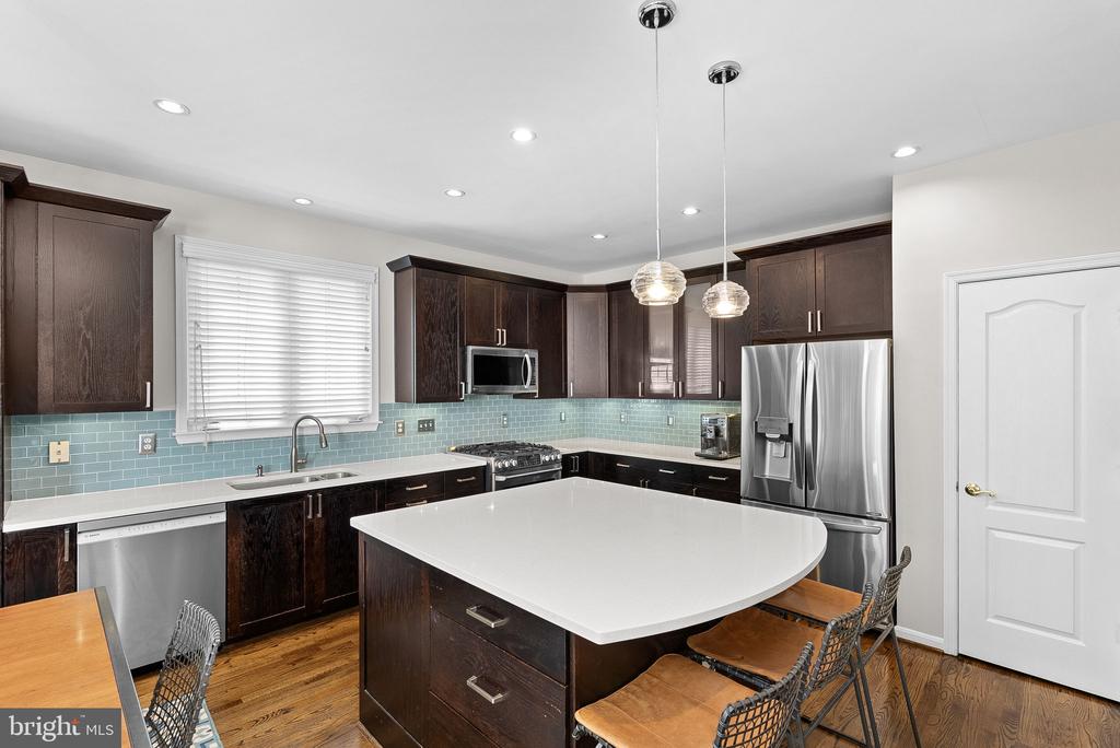 21553 CENTER POINT CIRCLE