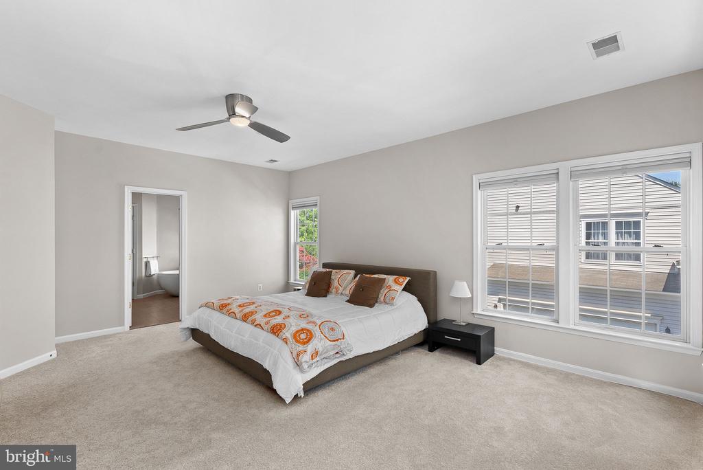 21553 CENTER POINT CIRCLE