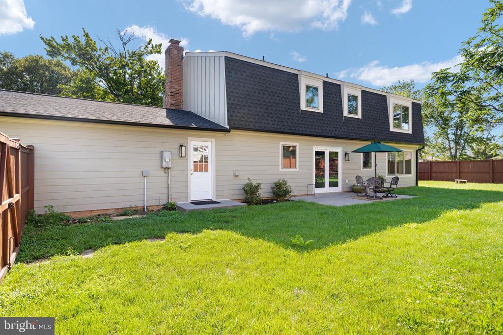 401 CRESTWOOD SW