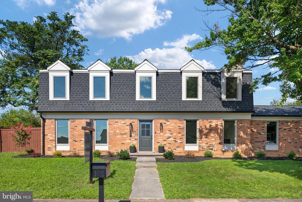 401 CRESTWOOD SW