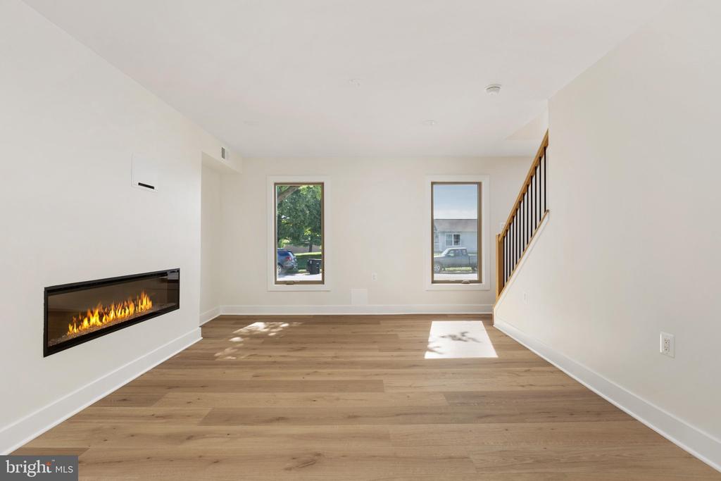 401 CRESTWOOD SW