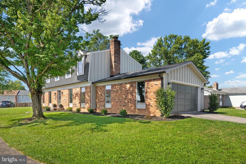 401 CRESTWOOD SW