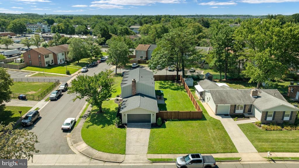401 CRESTWOOD SW