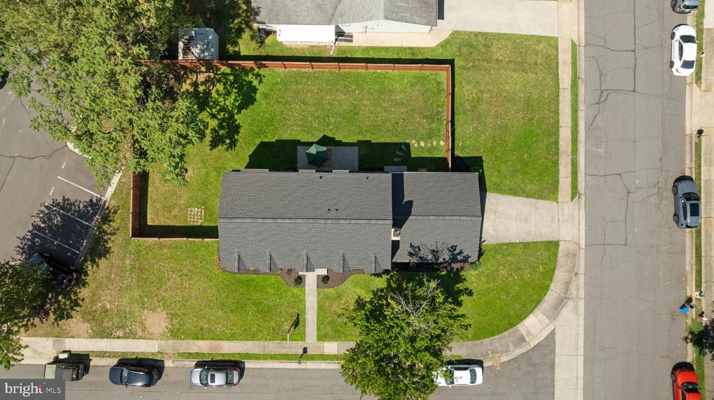 401 CRESTWOOD SW