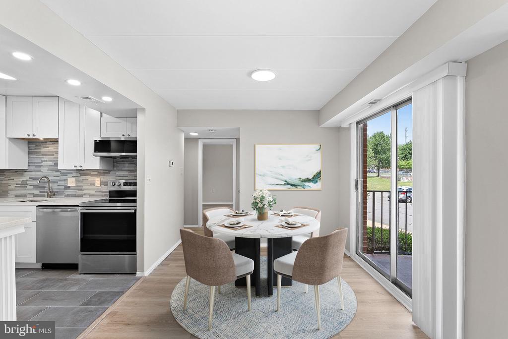 125 CLUBHOUSE DRIVE SW Unit: 7