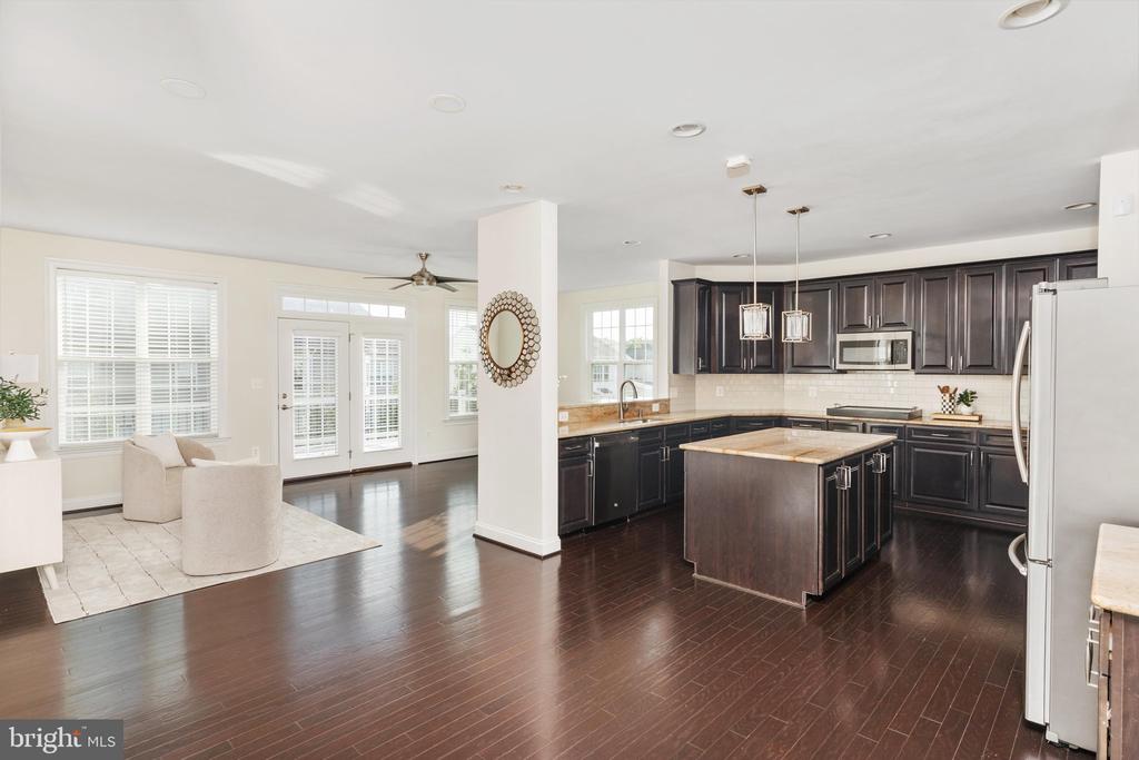 1407 BALDERSTON COURT NE