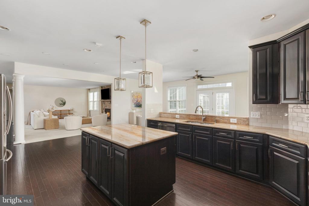 1407 BALDERSTON COURT NE