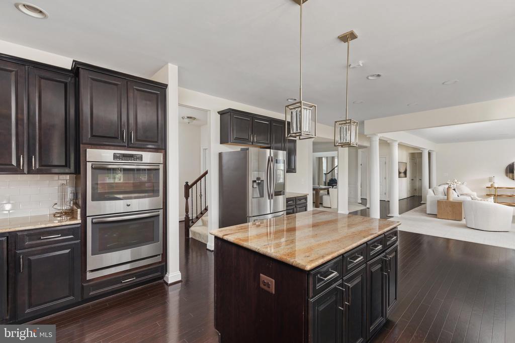 1407 BALDERSTON COURT NE