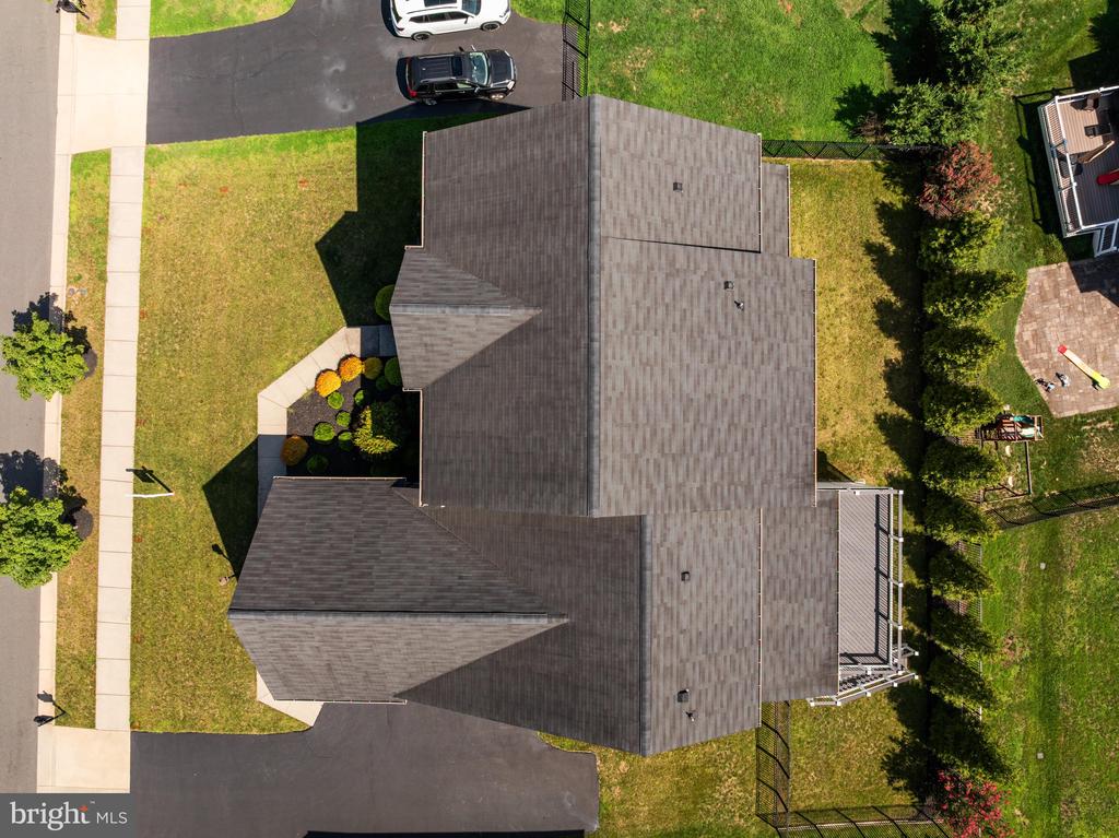 1407 BALDERSTON COURT NE