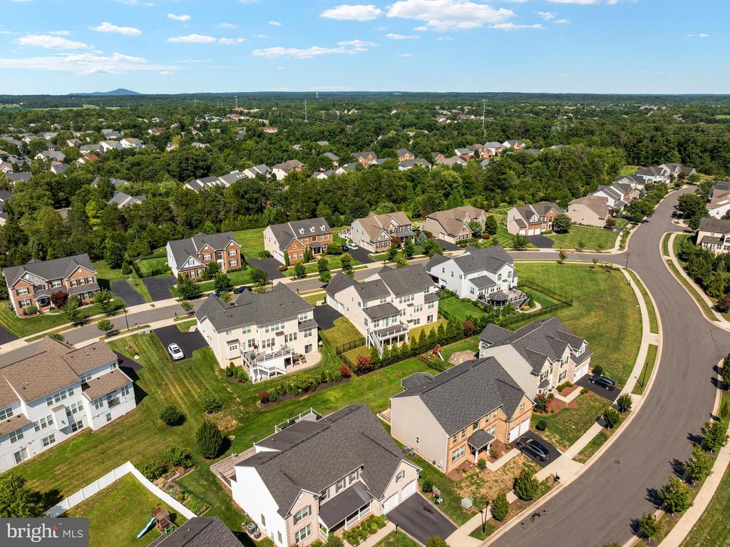 1407 BALDERSTON COURT NE