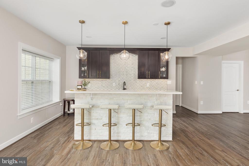 1407 BALDERSTON COURT NE