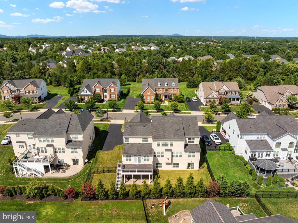 1407 BALDERSTON COURT NE