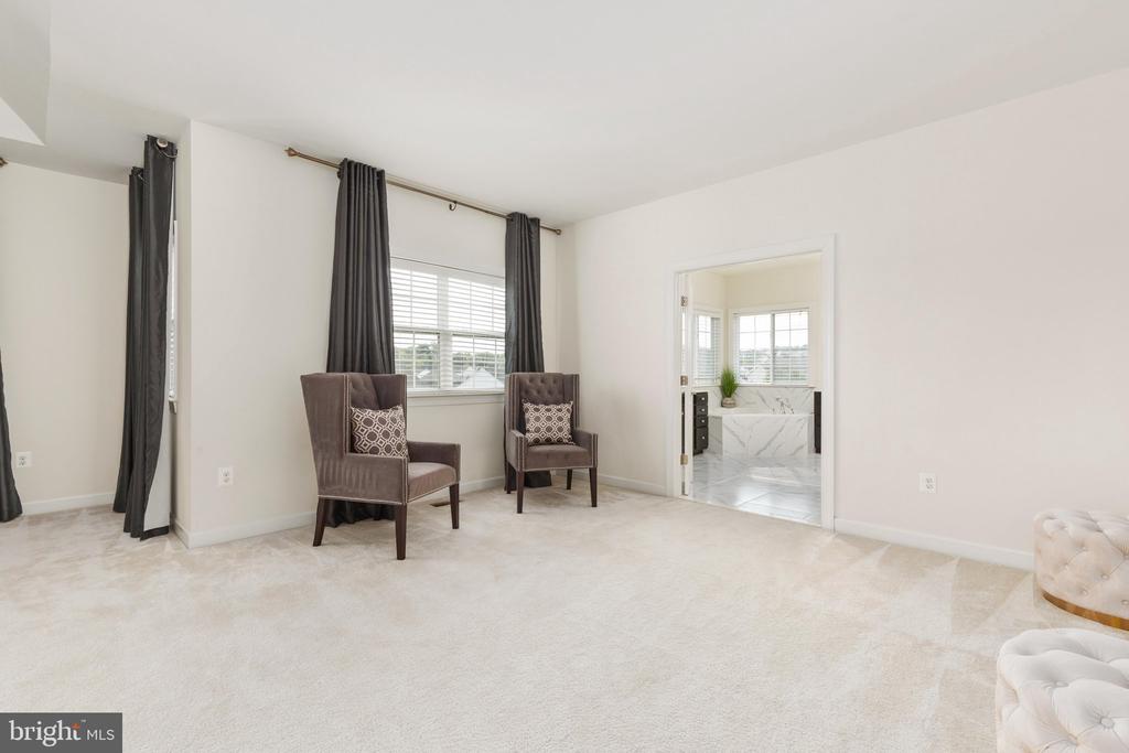 1407 BALDERSTON COURT NE