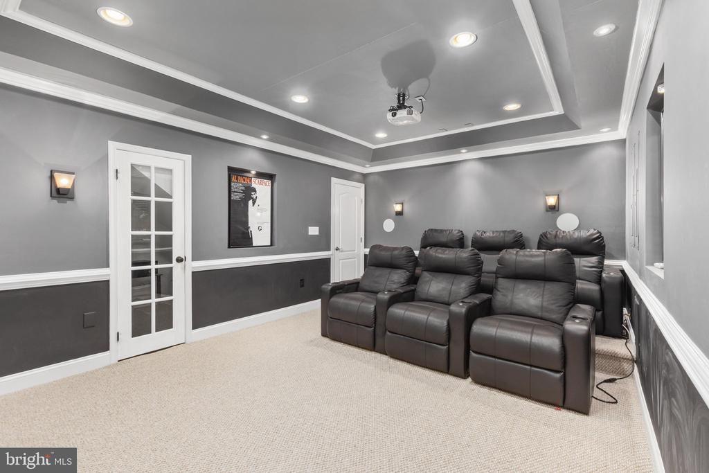 1407 BALDERSTON COURT NE