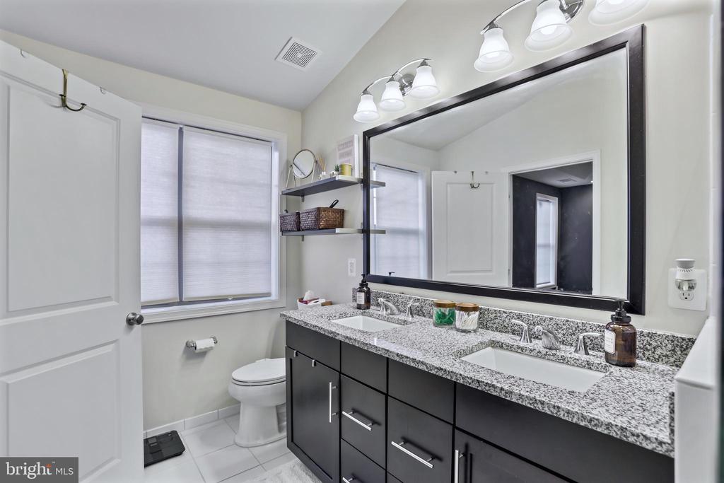 22462 CAMBRIDGEPORT SQUARE
