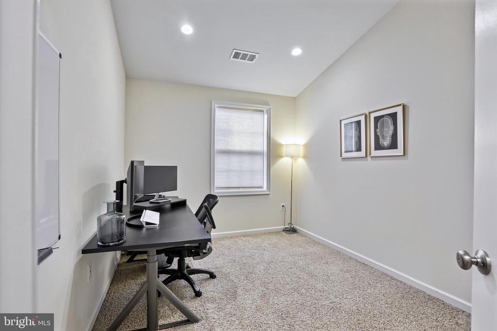 22462 CAMBRIDGEPORT SQUARE