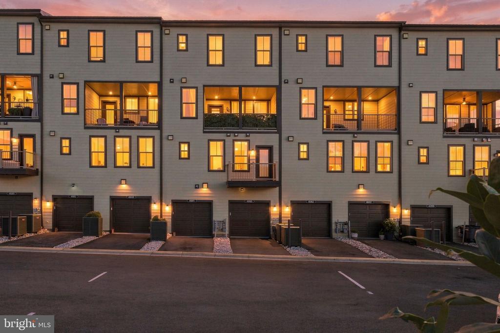 46005 WOODPECKER SQUARE