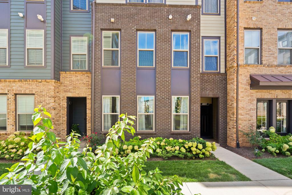 46005 WOODPECKER SQUARE