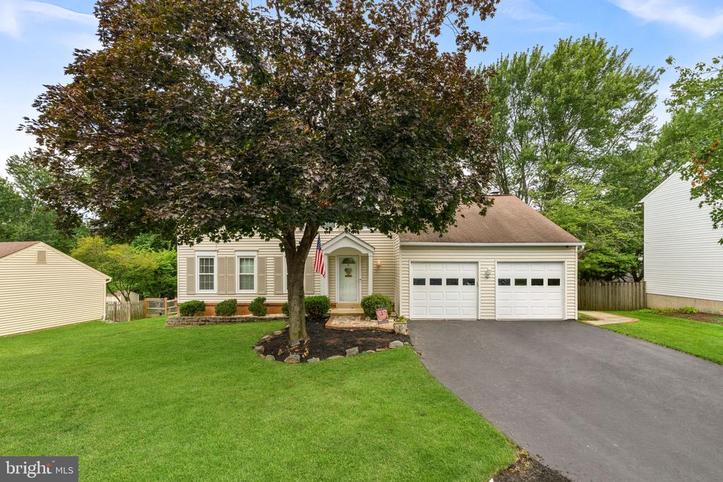 10163 YORKTOWN WAY