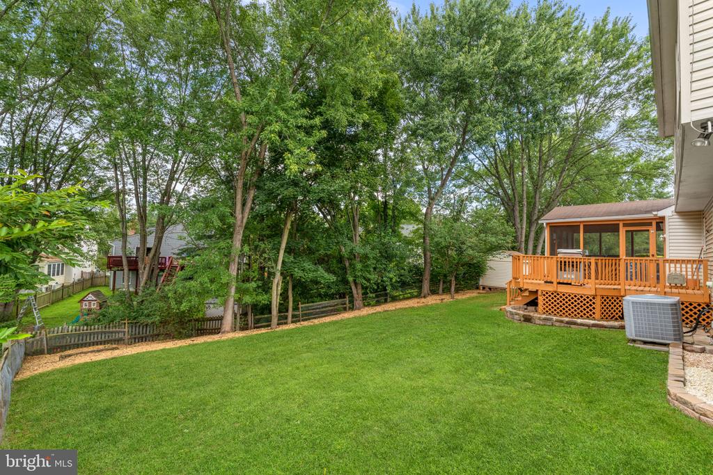 10163 YORKTOWN WAY