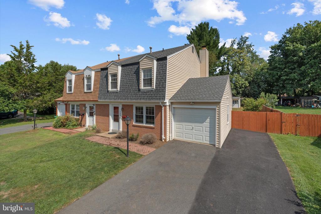 706 EDWARDS FERRY ROAD NE