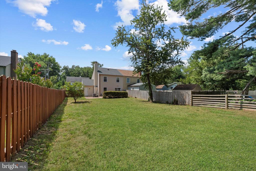 706 EDWARDS FERRY ROAD NE