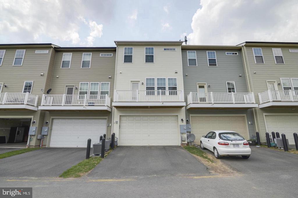 25585 FELTRE TERRACE