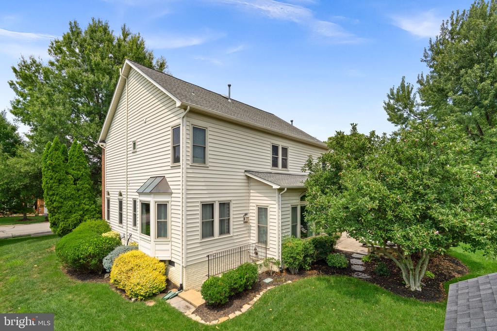21476 GLEBE VIEW DRIVE