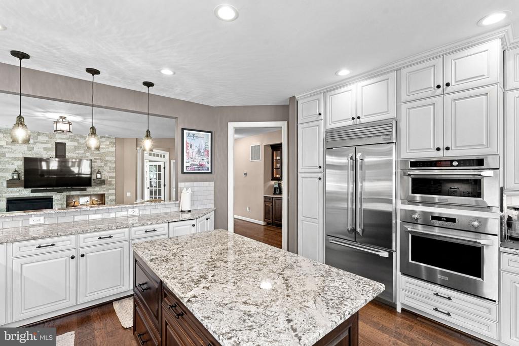 21476 GLEBE VIEW DRIVE