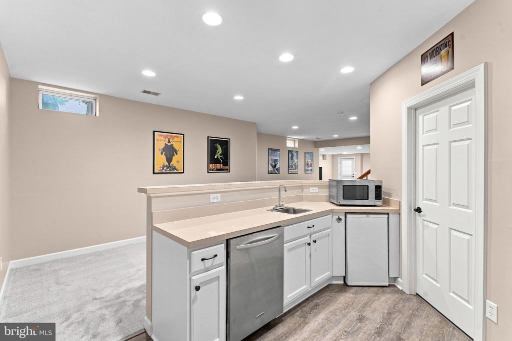 21476 GLEBE VIEW DRIVE