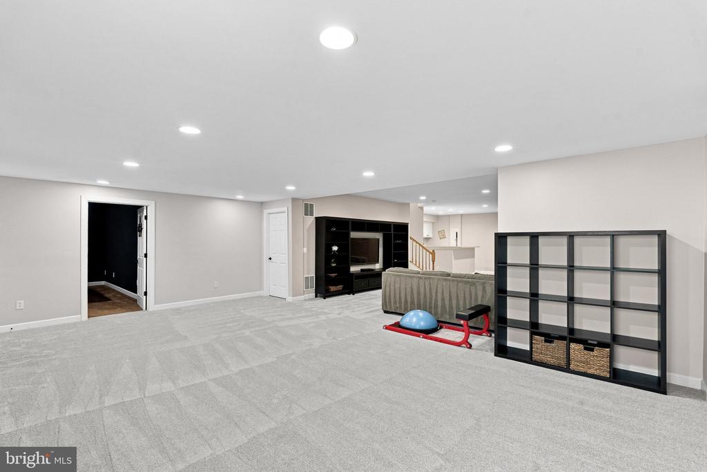 21476 GLEBE VIEW DRIVE